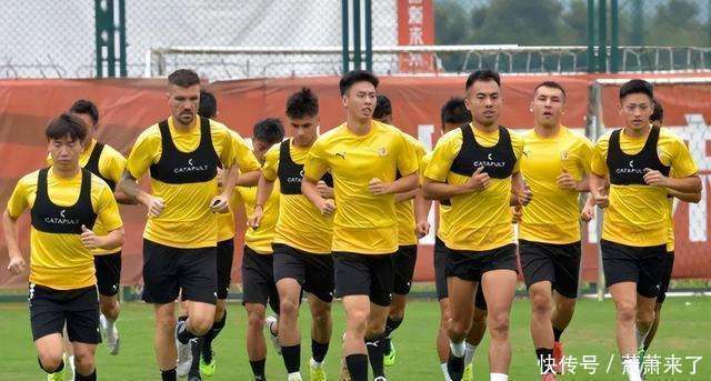 爱游戏-关于阿斯顿维拉发布备战花絮，今夜伤情更新，中超任务艰巨，资深球员宣示担当的信息